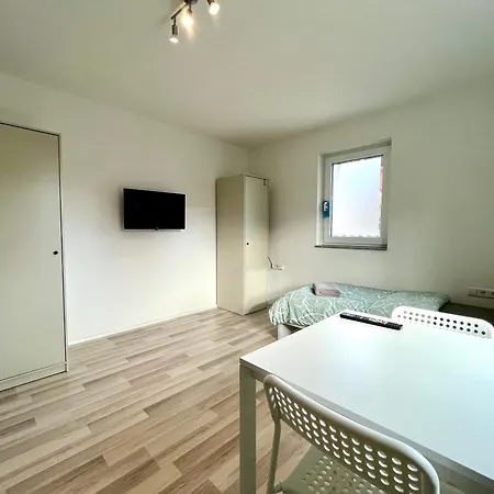 아파트 Ganze - Parkplatz - Wi-fi - Kueche - Balkon 하일브론