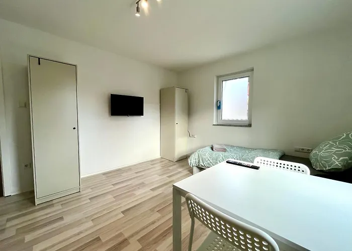 아파트 Ganze - Parkplatz - Wi-fi - Kueche - Balkon 하일브론